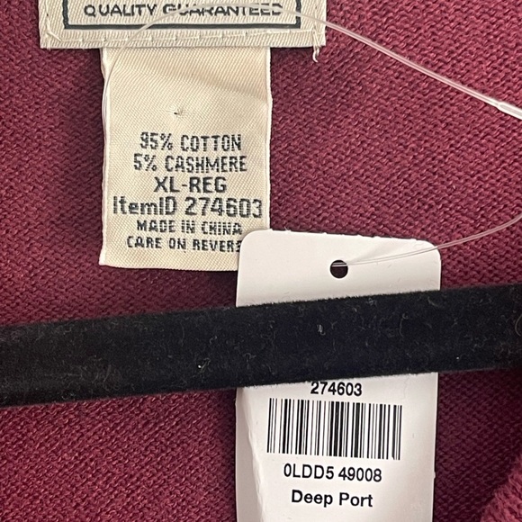 L.L. Bean Men's V-Neck Sweater - Burgundy - Picture 5 of 5